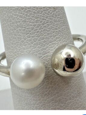 Pandora Duo Pearl Sterling Silver
Ring sz approx 8
